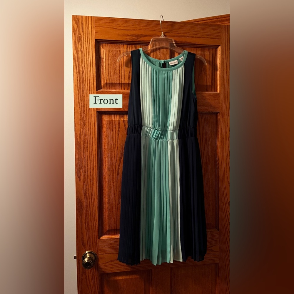 Liz Claiborne Pleated Sleeveless Dress - Size 8 Petite